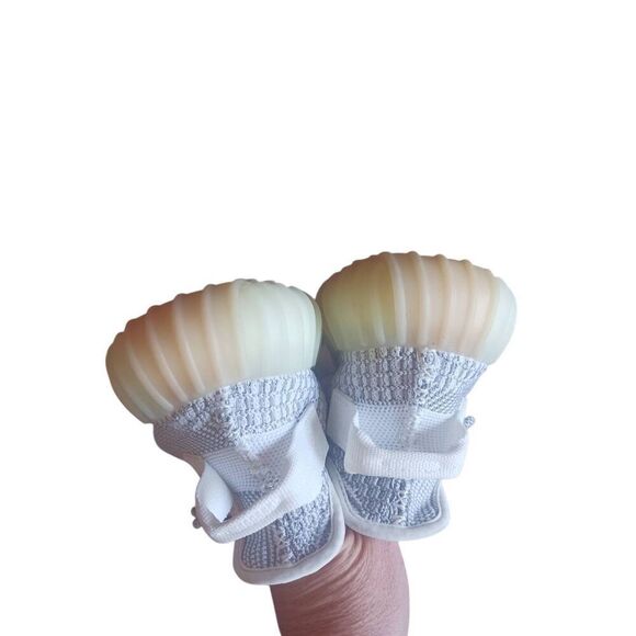 Adidas yeezy 350 boost cloud  white Size 10 - Picture 3 of 7